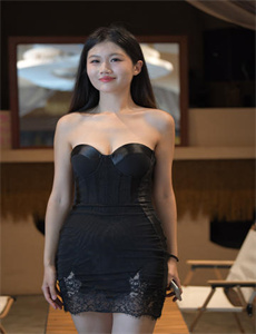 妇乱子伦交小说小可的奶水-天天向上20110401