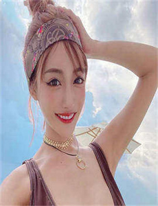 山村老尸3-老外抱起刘嘉玲